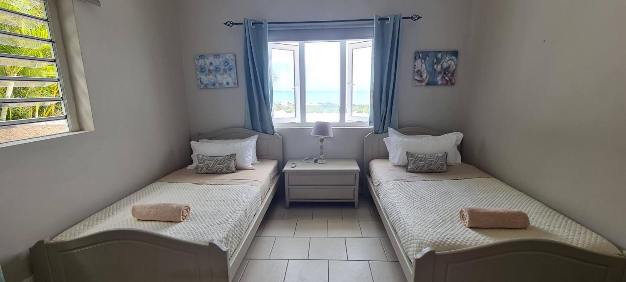 Flamboyant Ocean View - Ex Hillside Haven Apartment Tamarin ภายนอก รูปภาพ